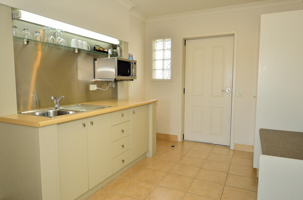 Senator Motor Inn Gisborne Room photo
